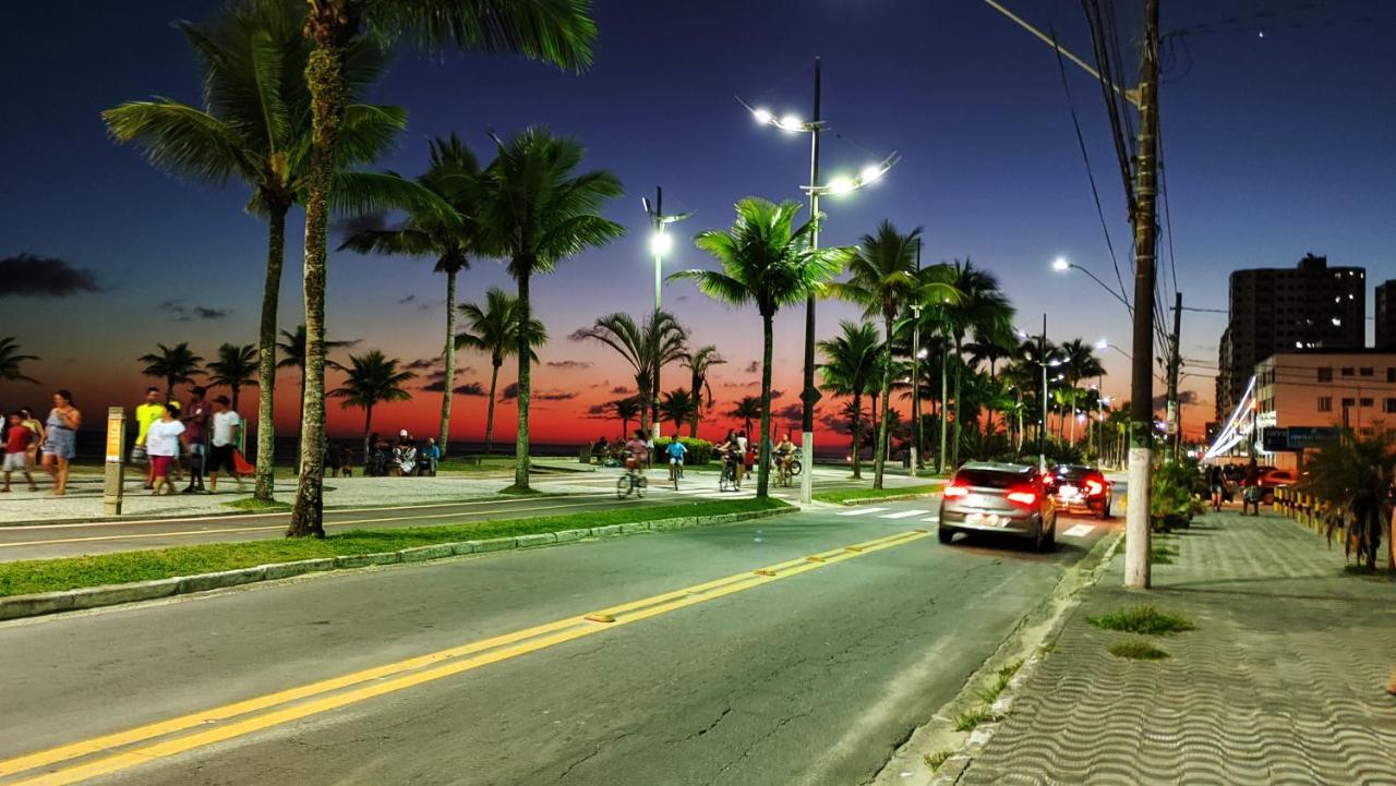 Ap-praia Grande-ar-wi-fi 公寓